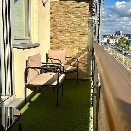 Apartment Ceskomoravska - O2 Arena Prag Eksteriør billede