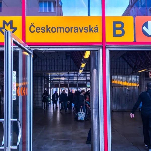 Apartment Ceskomoravska - O2 Arena Prag Eksteriør billede